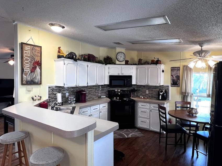 1011 Eagle Drive a Winter Haven, FL Mobile or Manufactured Home for Sale